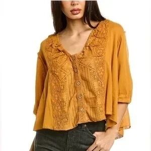 Free People Women Mae Top Medium Vneck Floral Embroidery Flowy Raw Lace Trim